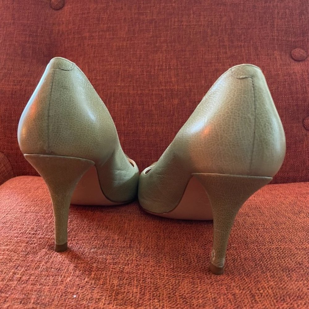 Talbots Cactus Green Pointy Heels - Size 6.5 - Picture 5 of 10